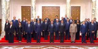 الحكومة المصرية الجديدة تؤدي اليمين الدستورية أمام الرئيس السيسي