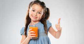 مشروبات صيفية صحية خالية من السكر للأطفال