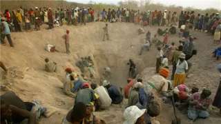 انهيار أرضي بإثيوبيا يودى بحياة 257 شخصاً .. وتوقعات بارتفاع الأعداد